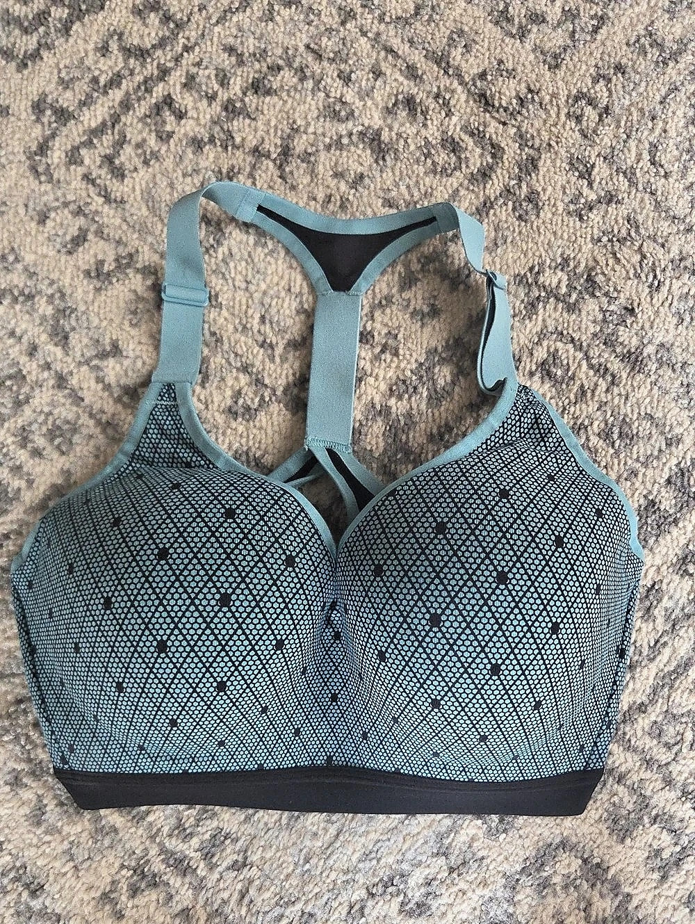 Victoria's Secret Sport Geometric Sports Bra 34DD Padded Underwire